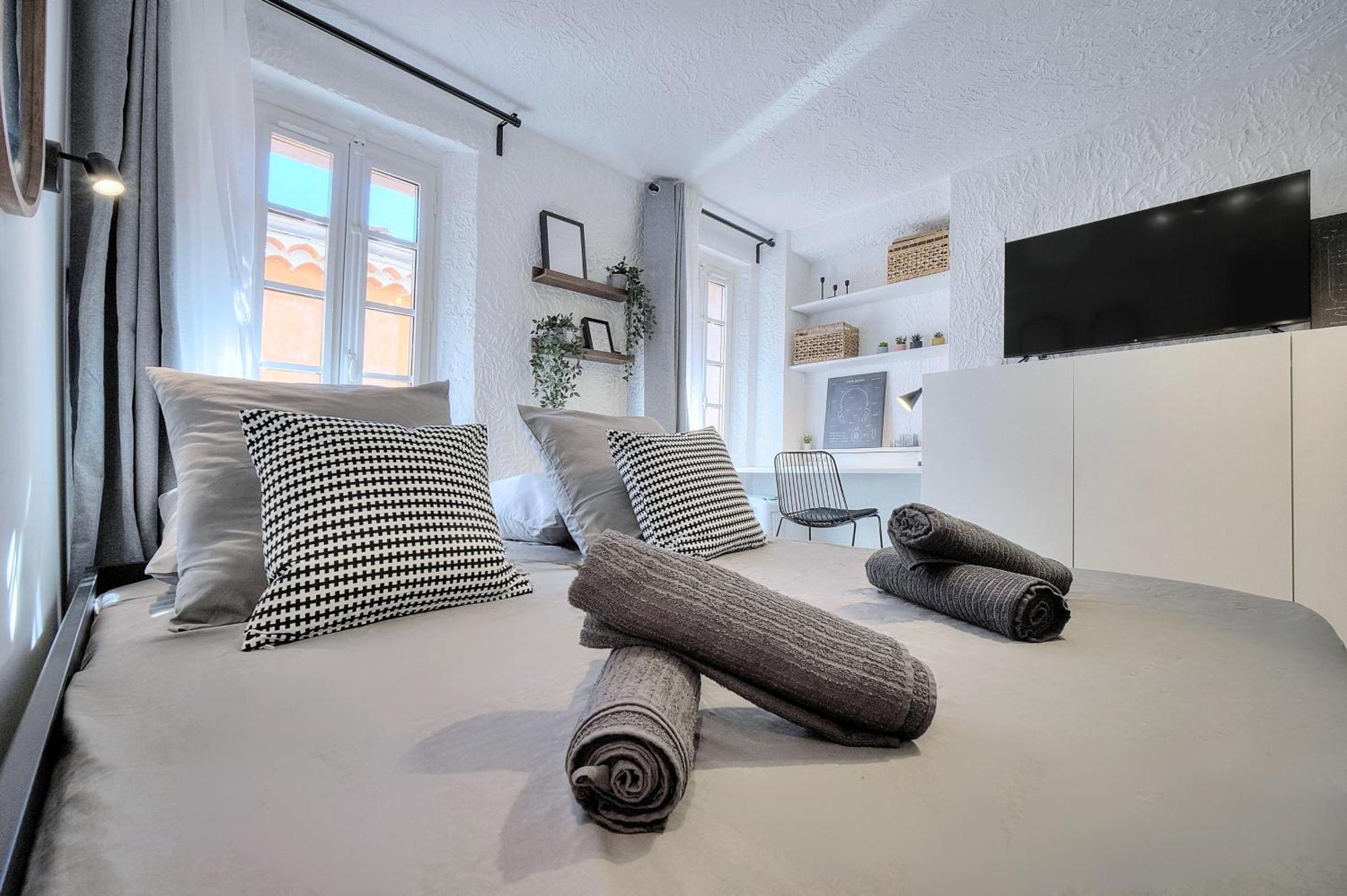 Studio De Luxe Au Coeur De Γκρας Εξωτερικό φωτογραφία